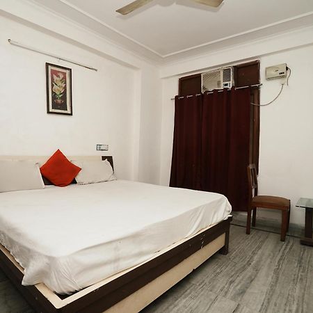 Hotel Sunrise Moon New Delhi Bagian luar foto