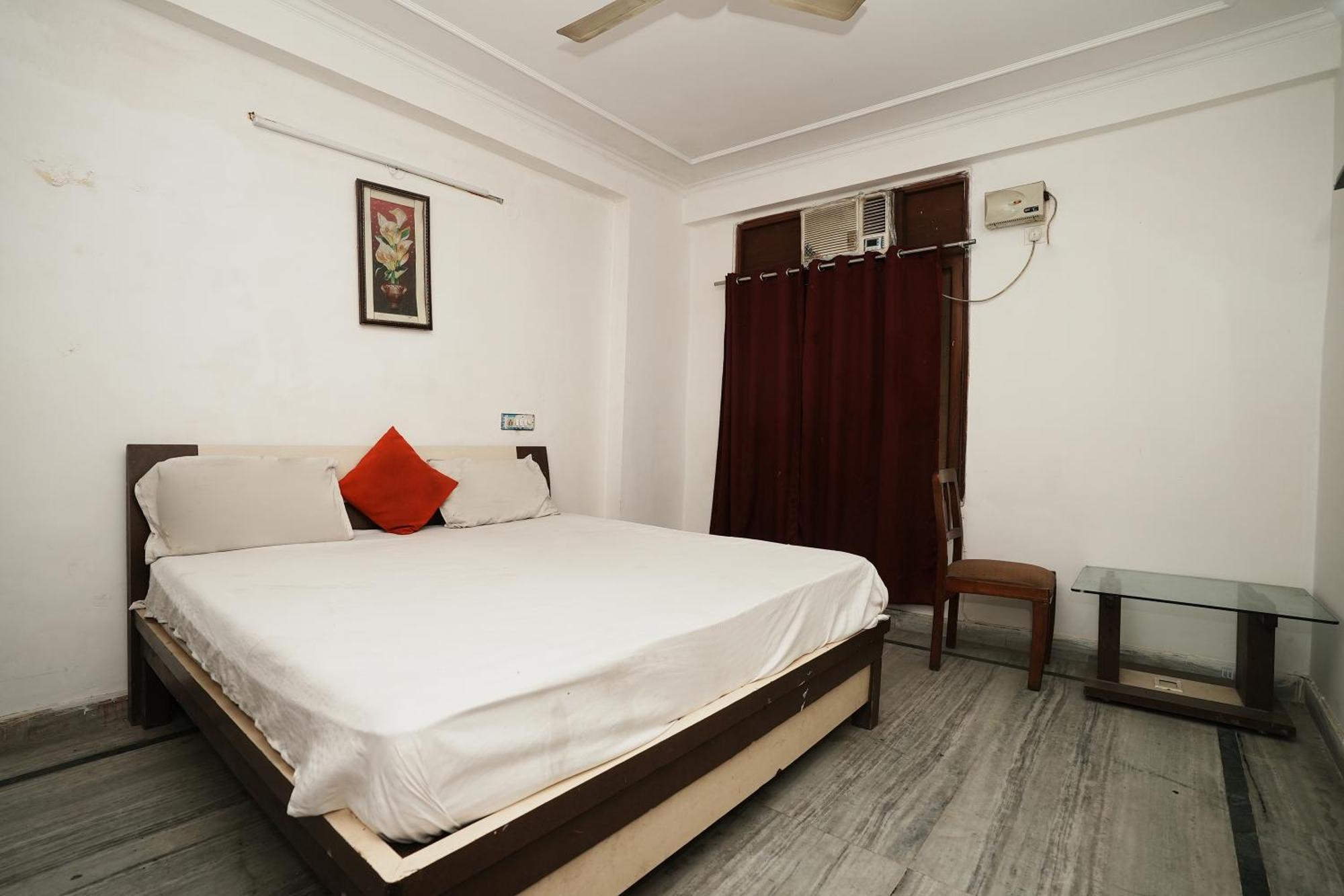 Hotel Sunrise Moon New Delhi Bagian luar foto