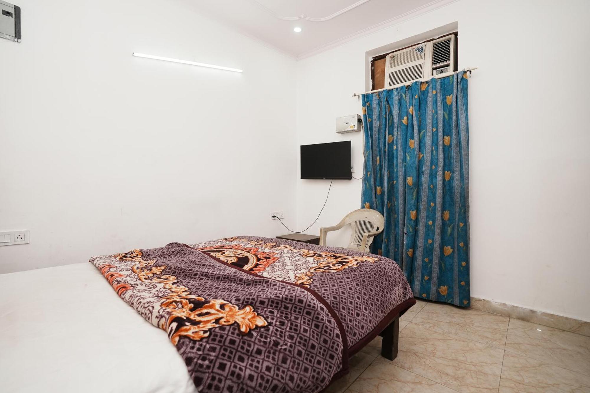 Hotel Sunrise Moon New Delhi Bagian luar foto