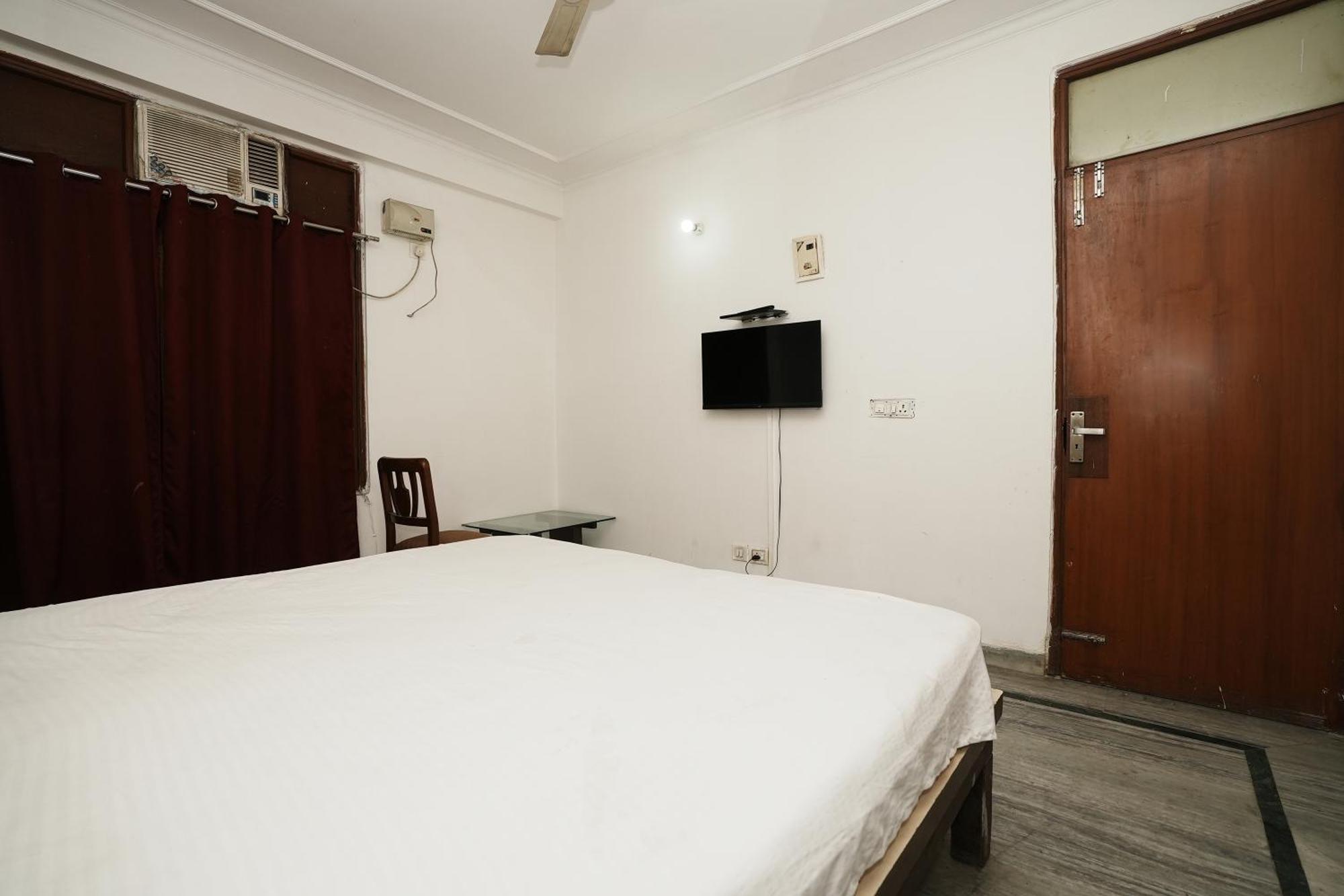 Hotel Sunrise Moon New Delhi Bagian luar foto